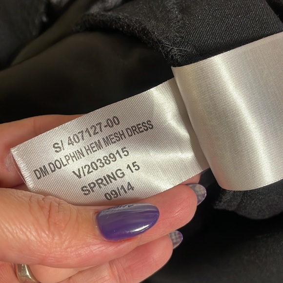 BANANA REPUBLIC dress black DOLPHIN HEM mesh / fishnet overlay size 14P - Picture 13 of 17